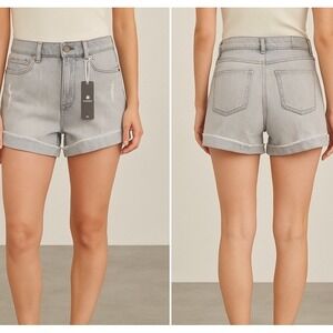 Tractr‎ Women's Brittany Grey Raw Rolled Hem Mid Rise Jean Shorts Size 8/29 NWT